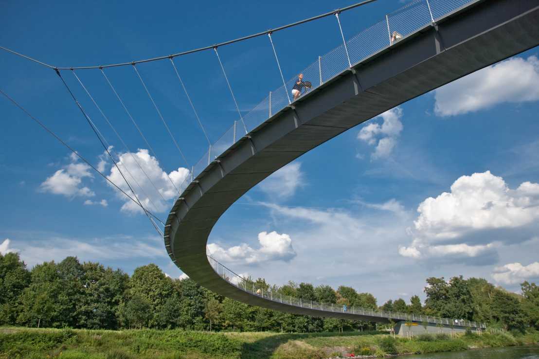 Vergrösserte Ansicht: Fuß- und Radwegbrücke Hafen Grimberg Gelsenkirchen
