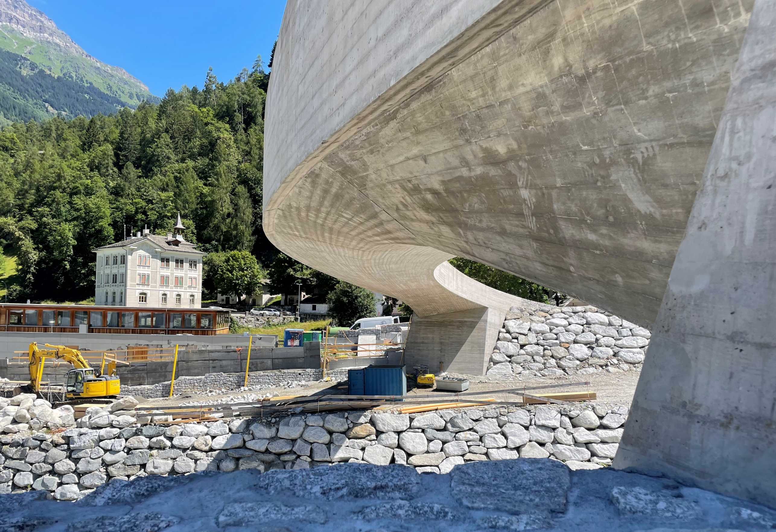 Enlarged view: Bondo-Wiederaufbau